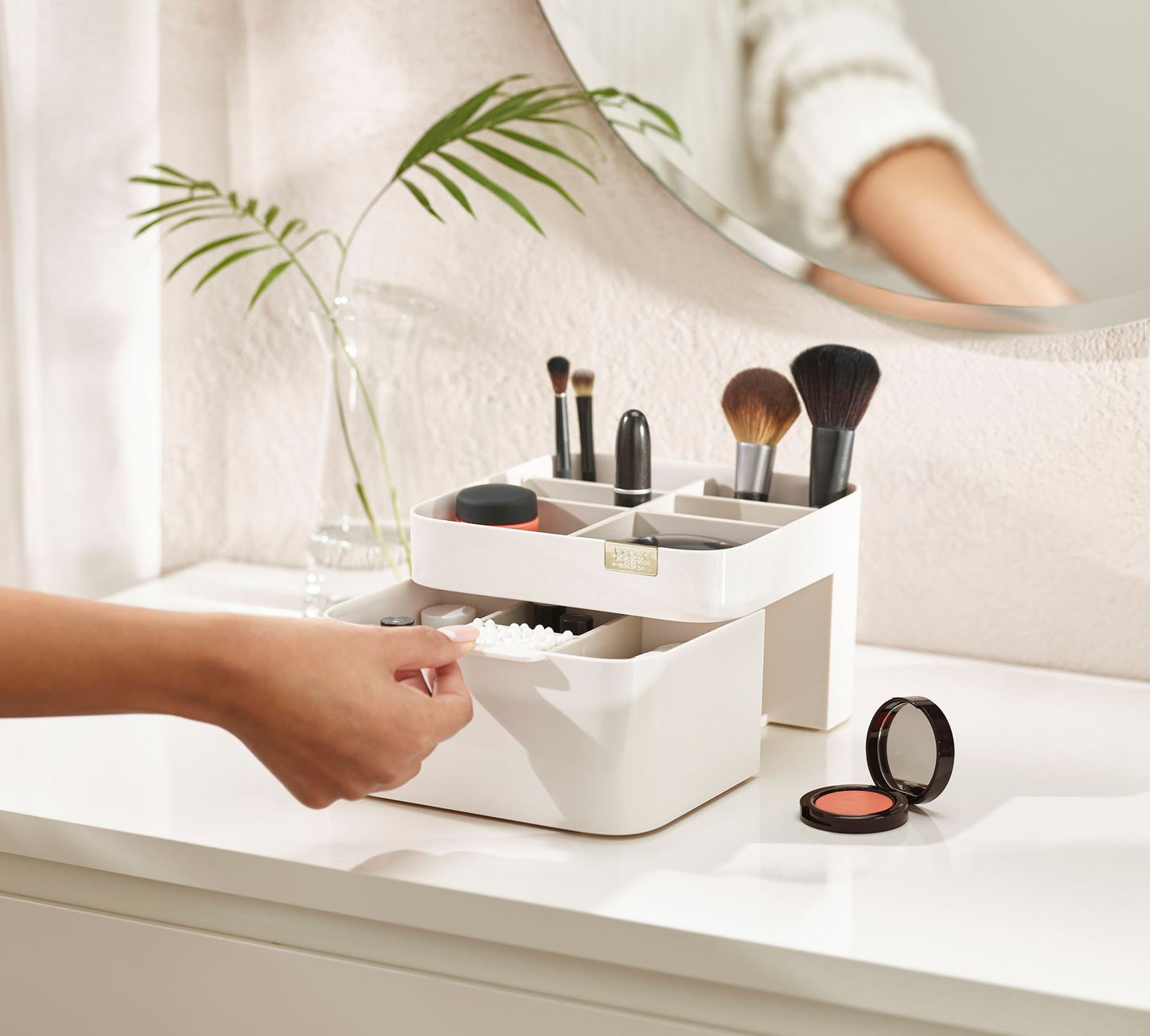 organizer-makeup-cassetto-magnetico - accessori inclusi