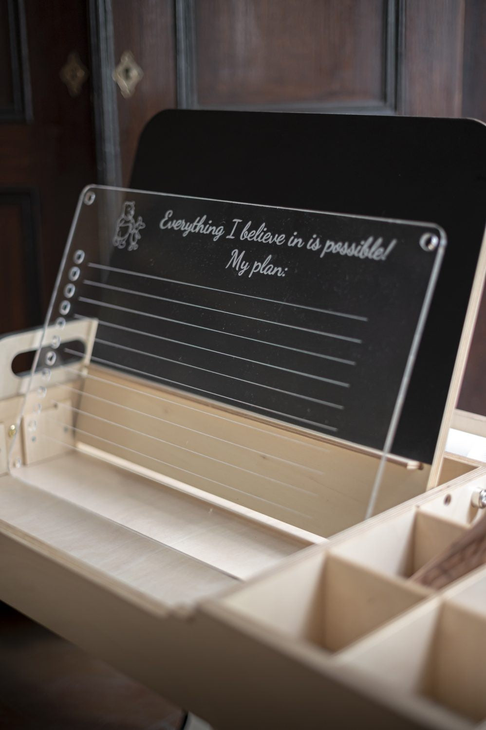 Multisensory Art Table/Desk Julle